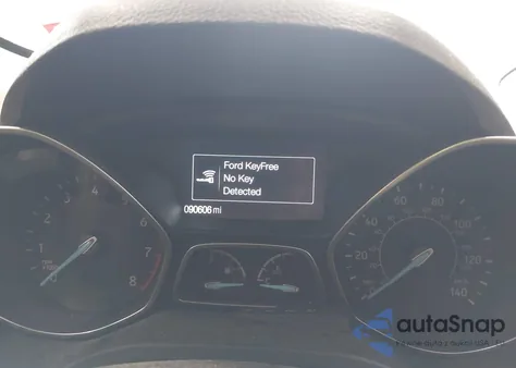 2017 Ford Escape Titanium z USA, uszkodzony, nr VIN 1FMCU9JD4HUB07866